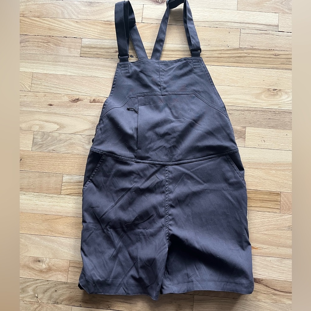 NWT Flylow Life Jumper